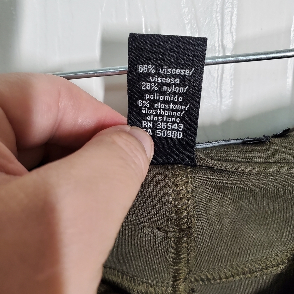 Calvin Klein Women's Olive Jeggings - Picture 3 of 6